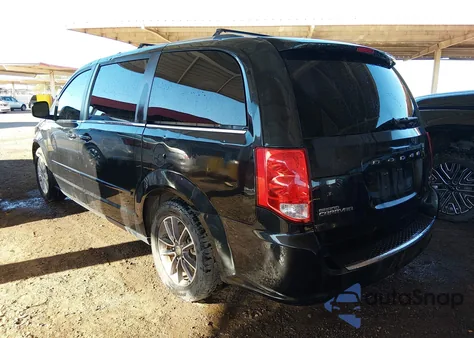 2017 Dodge Grand Caravan Sxt z USA, uszkodzony, nr VIN 2C4RDGCG3HR666641